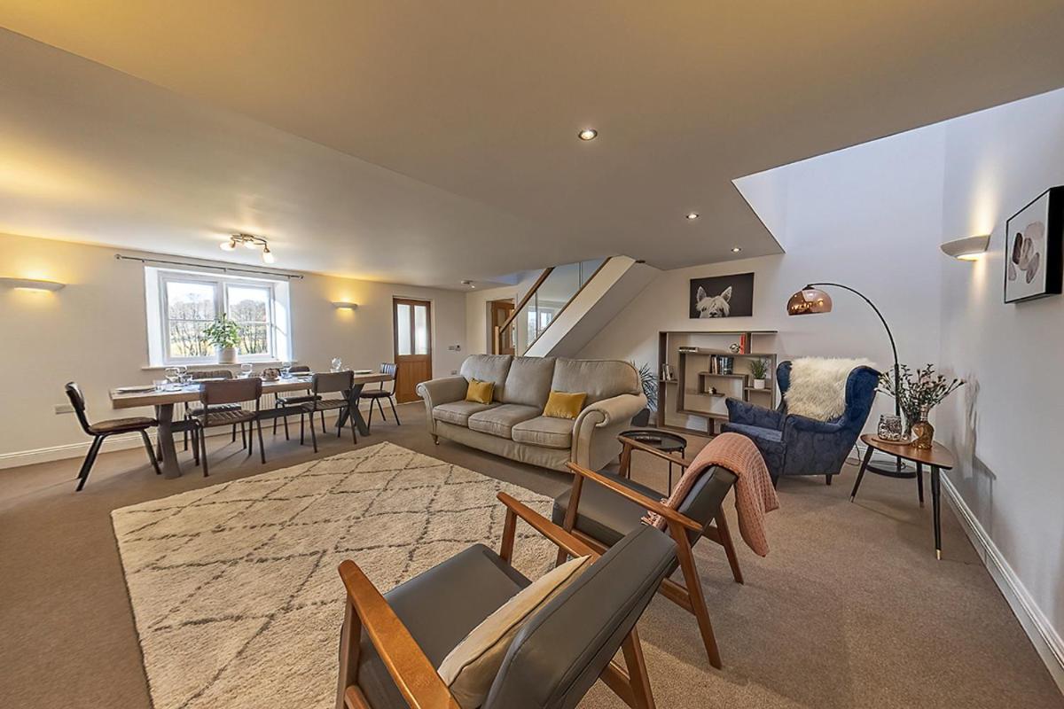 3 Bedroom Barn Conversion With Hot Tub-Garden View - Ty Cerrig Barn 코웬 외부 사진